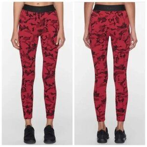 Koral Active Knockout Camo‎ Cropped Leggings Scarlett Red